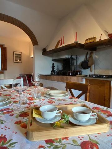 Il Cipresso Toscano Fibra e comfort nel cuore del Chianti Cozy flat in the heart of Chianti Smart working! Mercatale Val Di Pesa Esterno foto